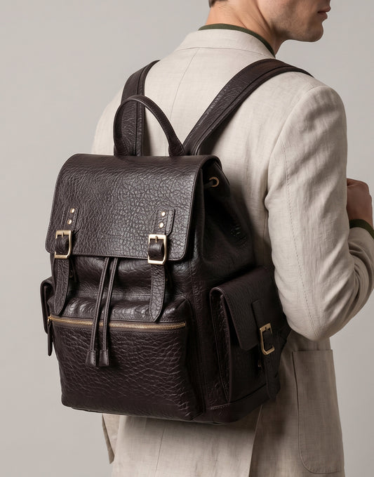 Zaino in pelle martellata marrone