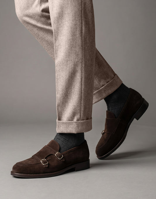 Mocassino doppia fibbia in camoscio marrone